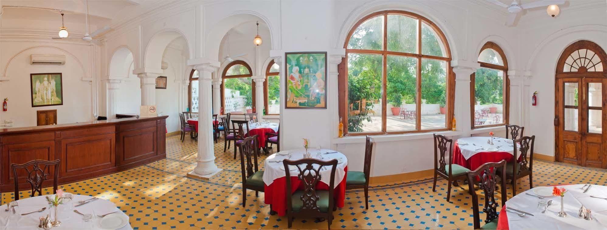 Neemrana'S - Baradari Palace Patiala Ngoại thất bức ảnh
